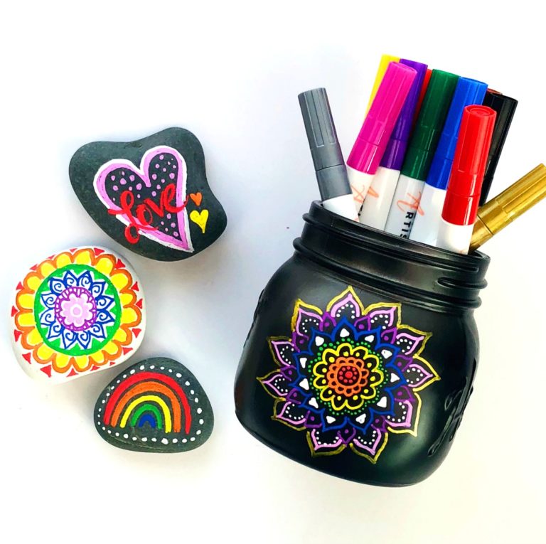 Doodle Mason Jar Decorating